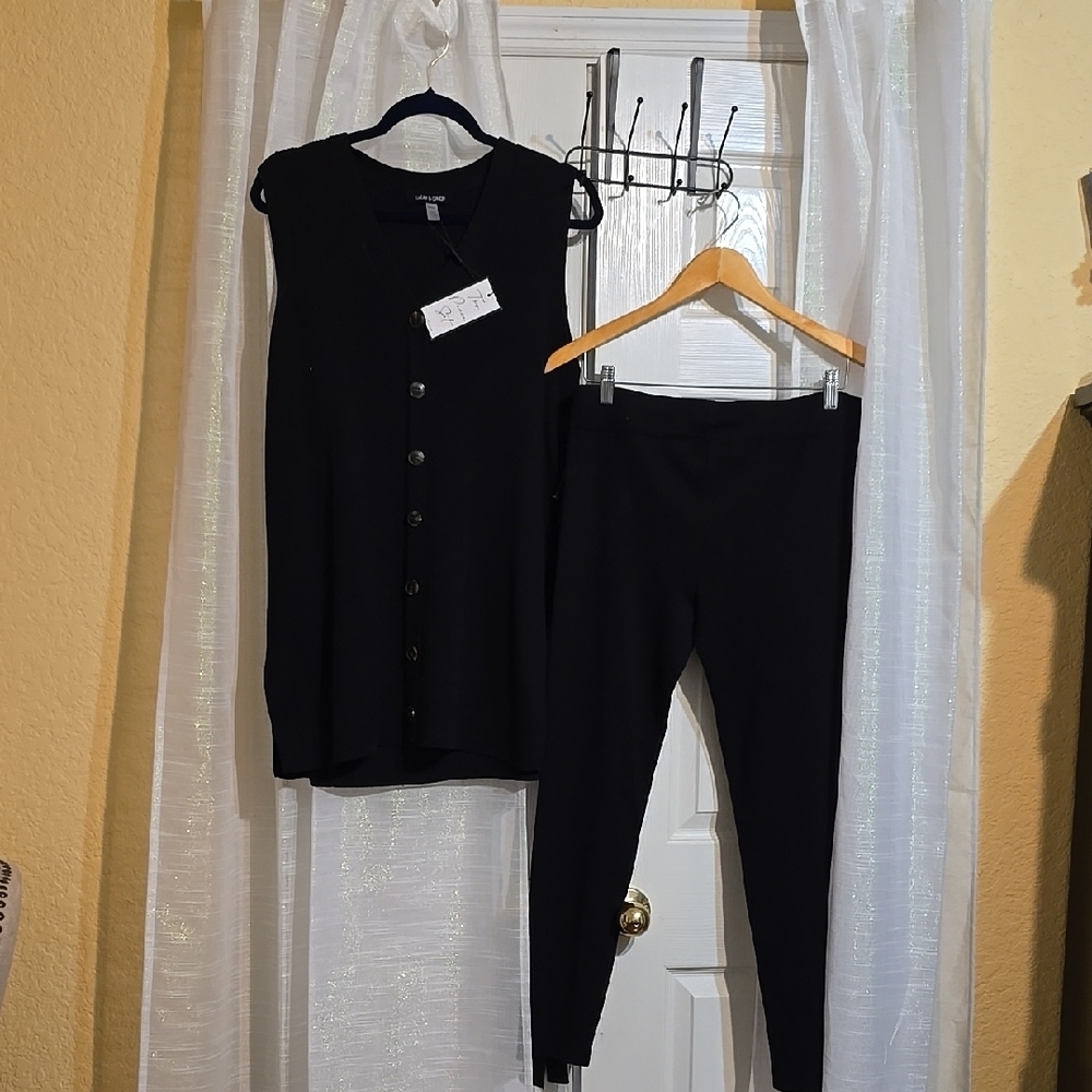 Cable And Guage Black Textured Leggings for Versatile Style